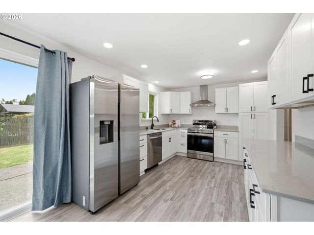 10207 Ne 8TH St, Vancouver, WA 98664