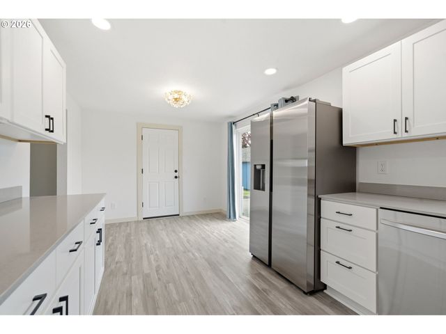 10207 Ne 8TH St, Vancouver, WA 98664