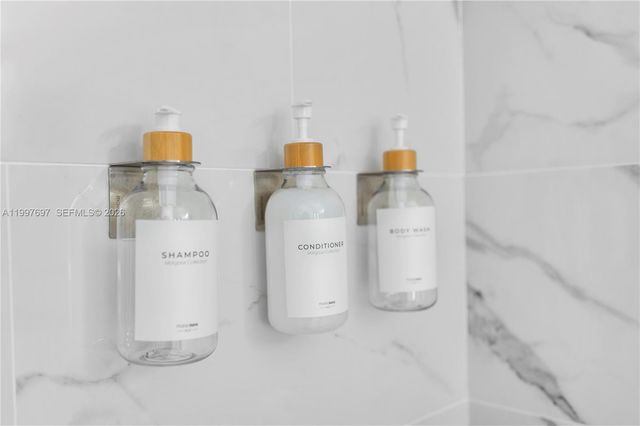 136 NW 26th St 207, Miami, FL 33127