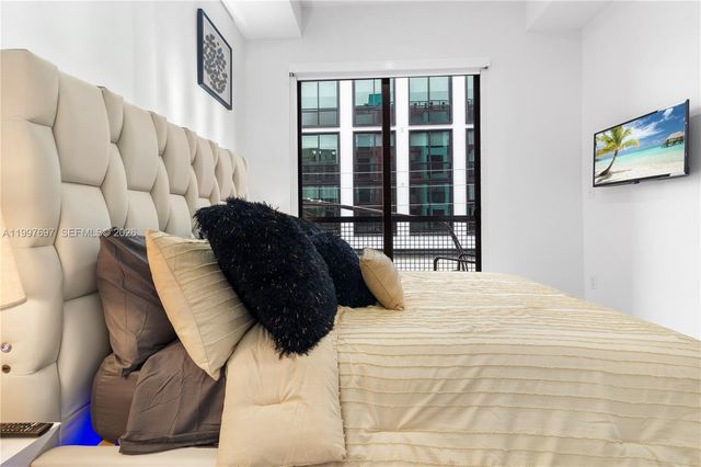 136 NW 26th St 207, Miami, FL 33127