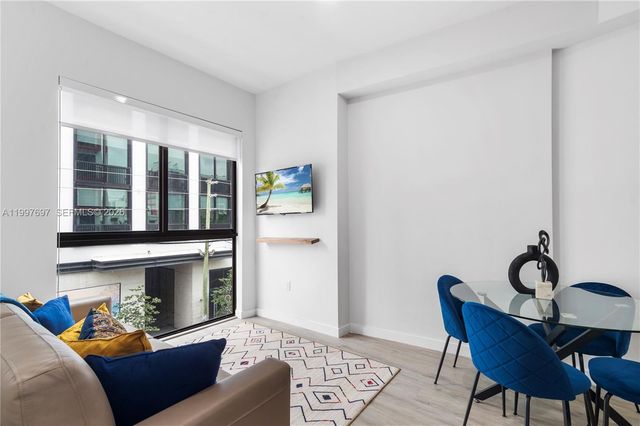 136 NW 26th St 207, Miami, FL 33127