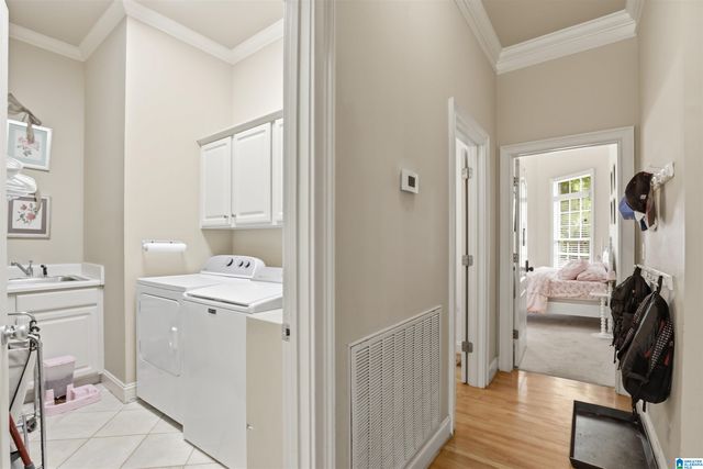 1006 FAIRMONT CIRCLE, Birmingham, AL 35242