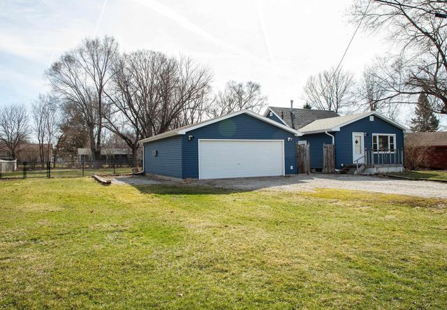 815 Fox Avenue, Evansdale, IA 50707