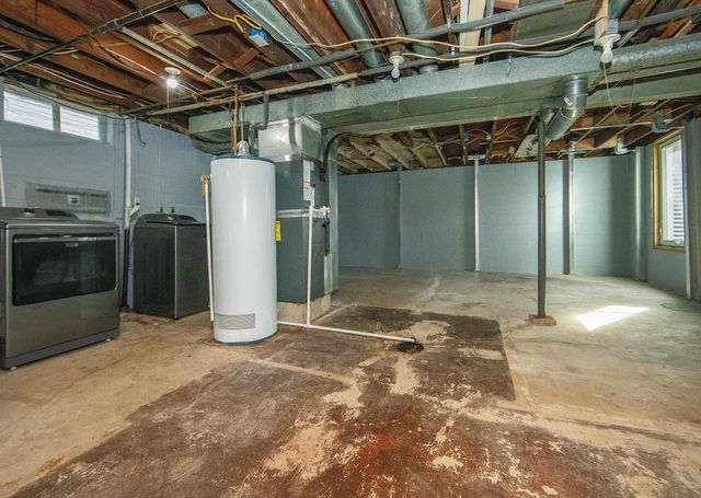 815 Fox Avenue, Evansdale, IA 50707