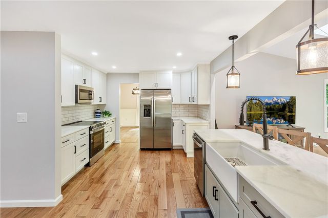 116 Shaftsbury Road, Clemson, SC 29631