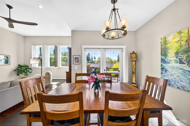 1268 Curtis Wy, Freeland, WA 98249