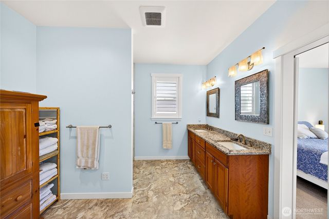 1268 Curtis Wy, Freeland, WA 98249