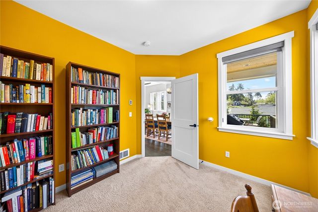 1268 Curtis Wy, Freeland, WA 98249