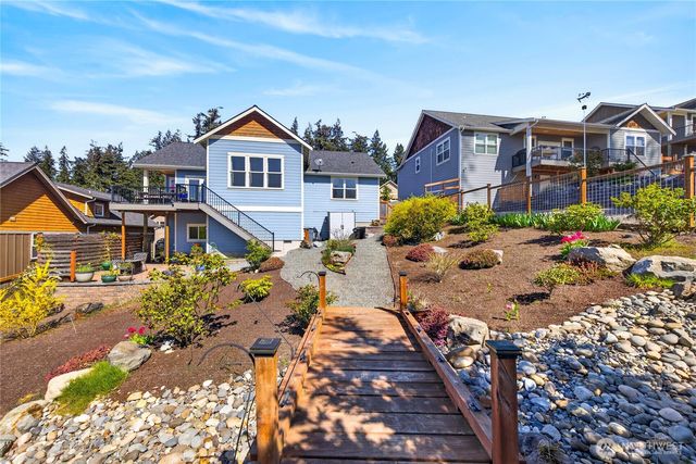 1268 Curtis Wy, Freeland, WA 98249