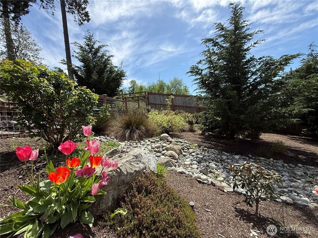 1268 Curtis Wy, Freeland, WA 98249