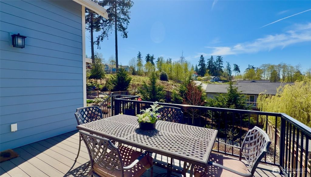 1268 Curtis Wy, Freeland, WA 98249