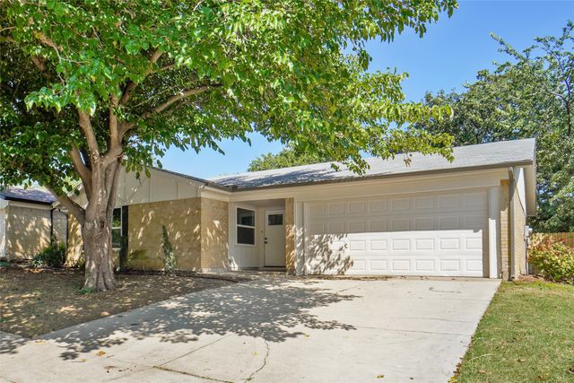 6517 Ridglea Drive, Watauga, TX 76148