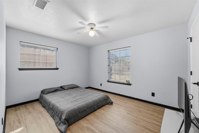 6606 Coleshire Drive, Dallas, TX 75232
