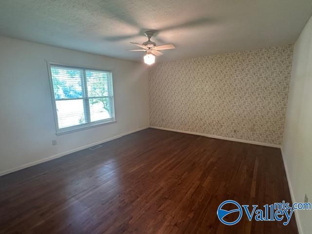3405 Colonial Drive, Guntersville, AL 35976