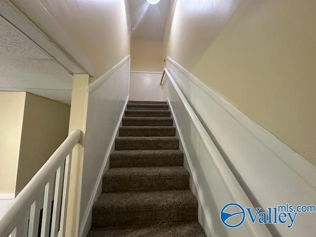 3405 Colonial Drive, Guntersville, AL 35976