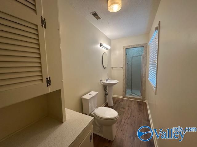 3405 Colonial Drive, Guntersville, AL 35976
