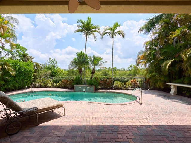6490 Sparrow Hawk Drive, West Palm Beach, FL 33412