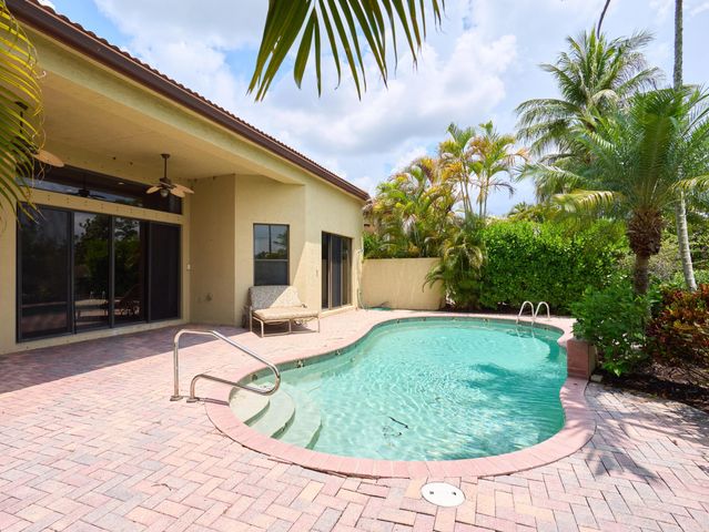 6490 Sparrow Hawk Drive, West Palm Beach, FL 33412