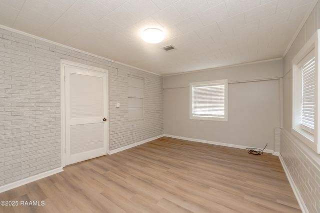 208 N Cunningham Street, Rayne, LA 70578