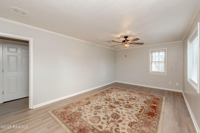 208 N Cunningham Street, Rayne, LA 70578