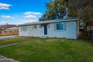 208 N Cunningham Street, Rayne, LA 70578