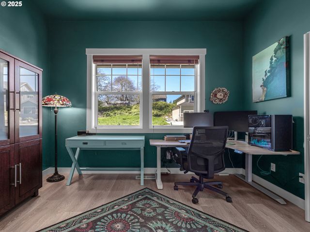 35680 BELLA RIDGE Loop, Astoria, OR 97103