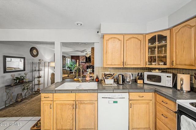 5515 W HATCHER Road, Glendale, AZ 85302