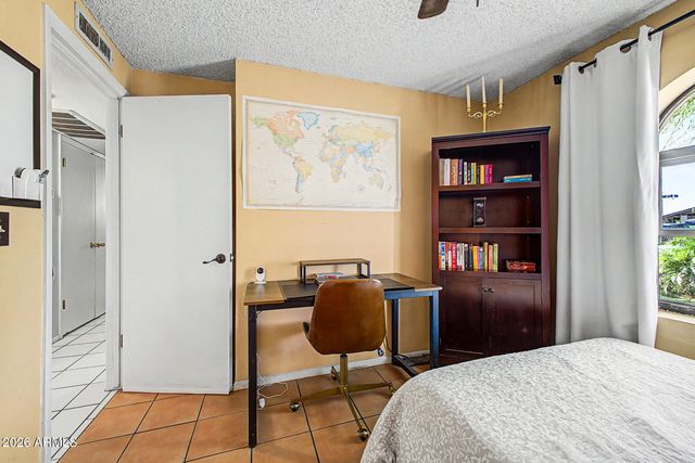 5515 W HATCHER Road, Glendale, AZ 85302