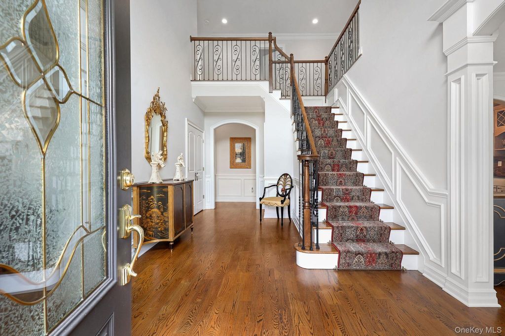 31 Greenwich Avenue, Central Valley, NY 10917 — photo 4