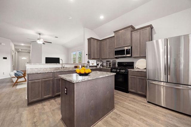 601 Burkett Street, Dayton, TX 77535