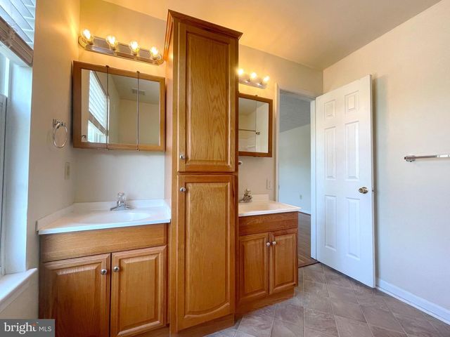 10389 CHAMBERLIN CT E, Waldorf, MD 20601