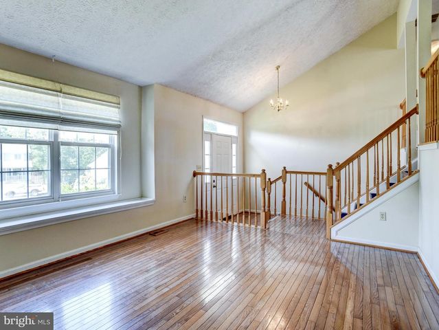 10389 CHAMBERLIN CT E, Waldorf, MD 20601