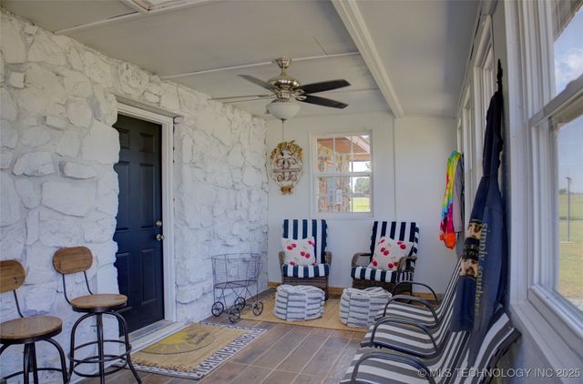 9449 S 74th Street W, Oktaha, OK 74450