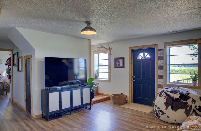 9449 S 74th Street W, Oktaha, OK 74450