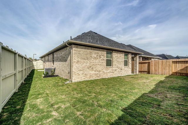 9304 Colonial Bent Court, Conroe, TX 77385