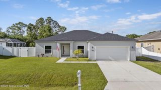 1580 Walker Street SE, Palm Bay, FL 32909
