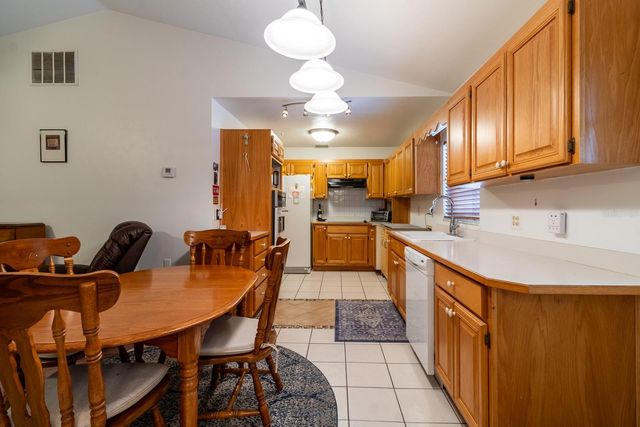 300 SW BRIGHTON COURT, Fort White, FL 32038