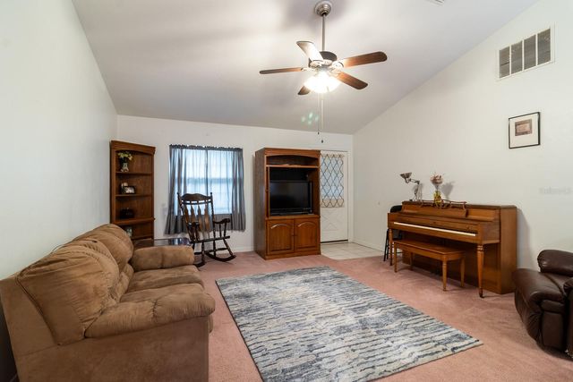 300 SW BRIGHTON COURT, Fort White, FL 32038
