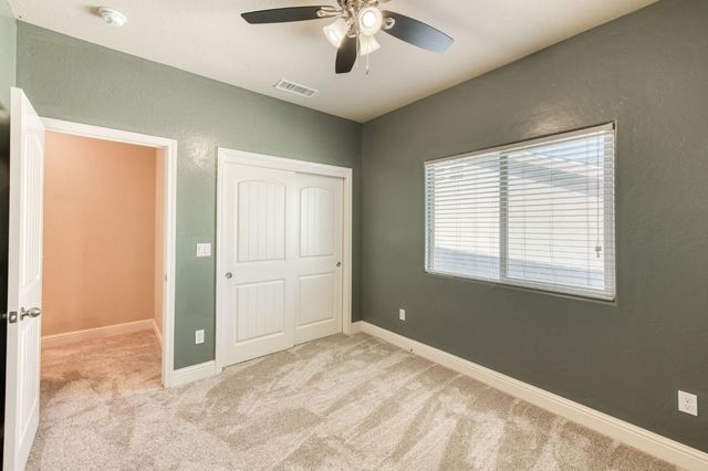 3341 N Pearwood Avenue, Fresno, CA 93727