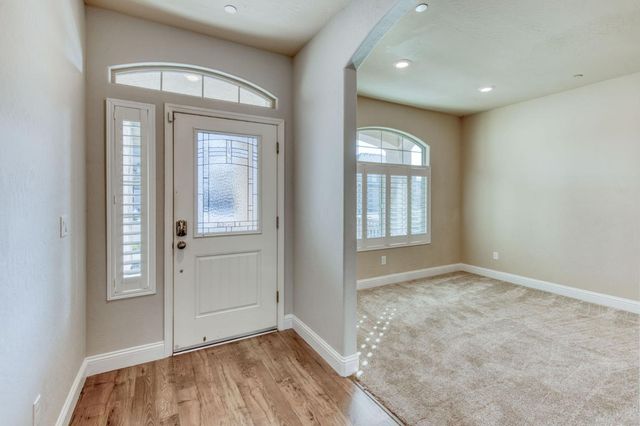 3341 N Pearwood Avenue, Fresno, CA 93727