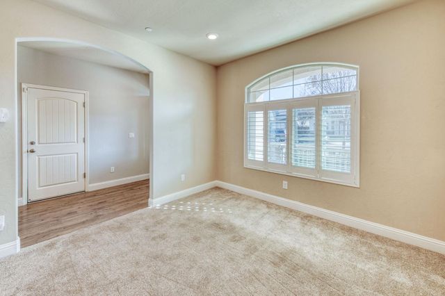 3341 N Pearwood Avenue, Fresno, CA 93727