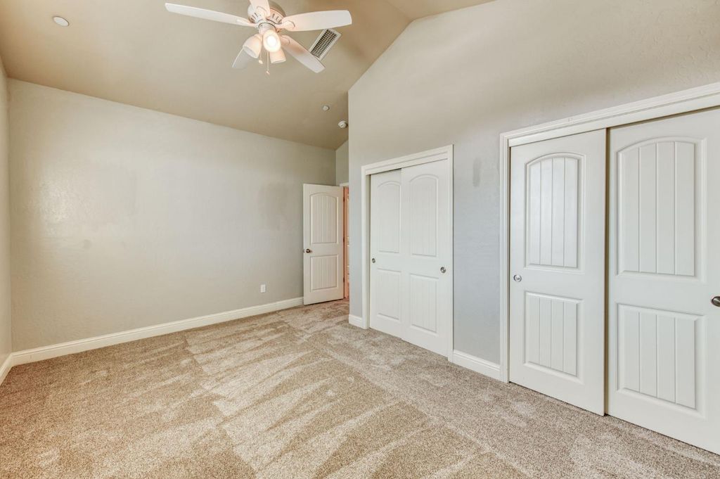 Image 26 of property listing at 3341 N Pearwood Avenue, Fresno, CA 93727