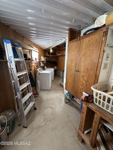 5651 W Box R Street, Tucson, AZ 85713