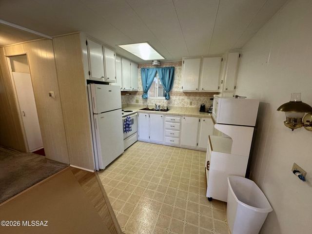 5651 W Box R Street, Tucson, AZ 85713