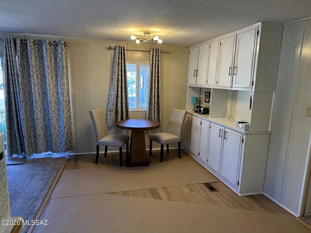 5651 W Box R Street, Tucson, AZ 85713