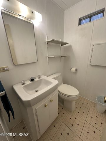 5651 W Box R Street, Tucson, AZ 85713