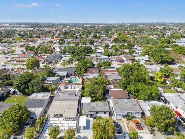 739 W 30th St, Hialeah, FL 33012