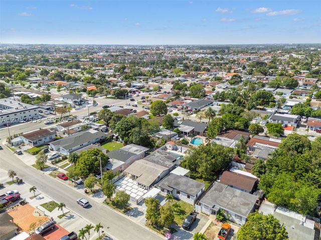 739 W 30th St, Hialeah, FL 33012