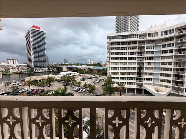 1825 S Ocean Dr 607, Hallandale Beach, FL 33009