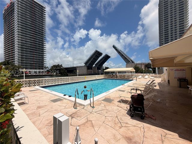 1825 S Ocean Dr 607, Hallandale Beach, FL 33009